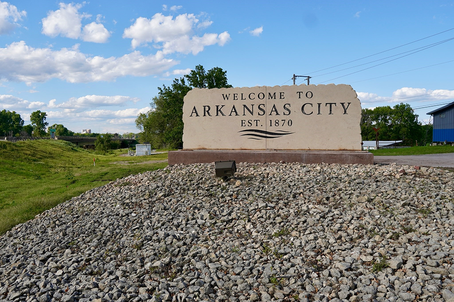 Arkansas City Signs